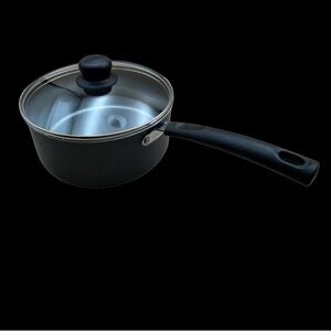 Tramontina’s Primaware 2 Quart Steel Grey Ceramic Nonstick Covered Saucepan